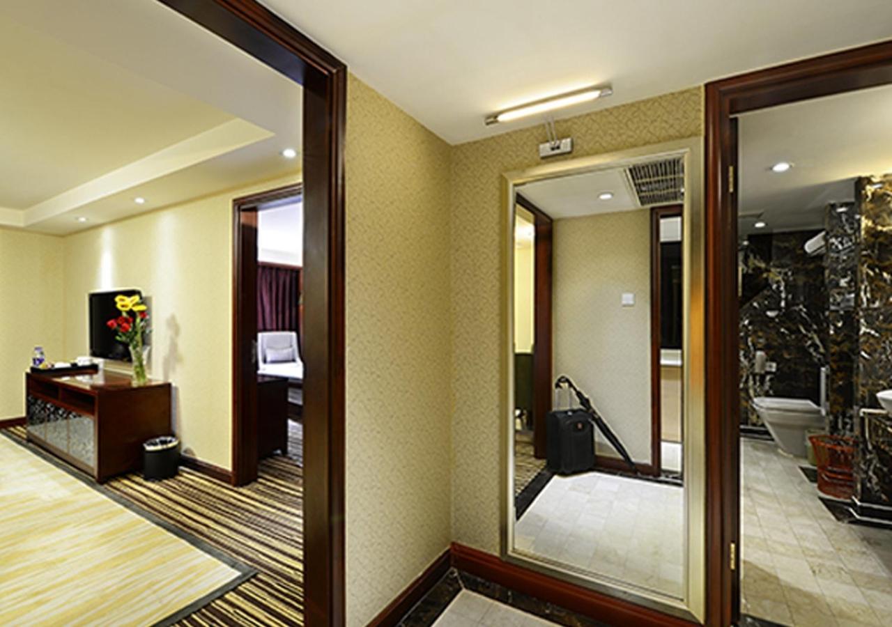 Leeden Hotel Chengdu Extérieur photo